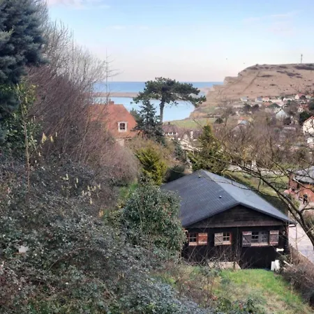 Casa de Férias Maison Avec Vue Sur Attention Aux Marches Pour L'acces