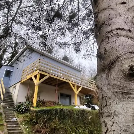 Maison Avec Vue Sur Attention Aux Marches Pour L'acces *